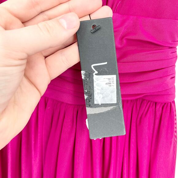 Lulu's NWT Women's Queen of the Evening Magenta Maxi Evening Dress - Size Medium - Picture 4 of 6